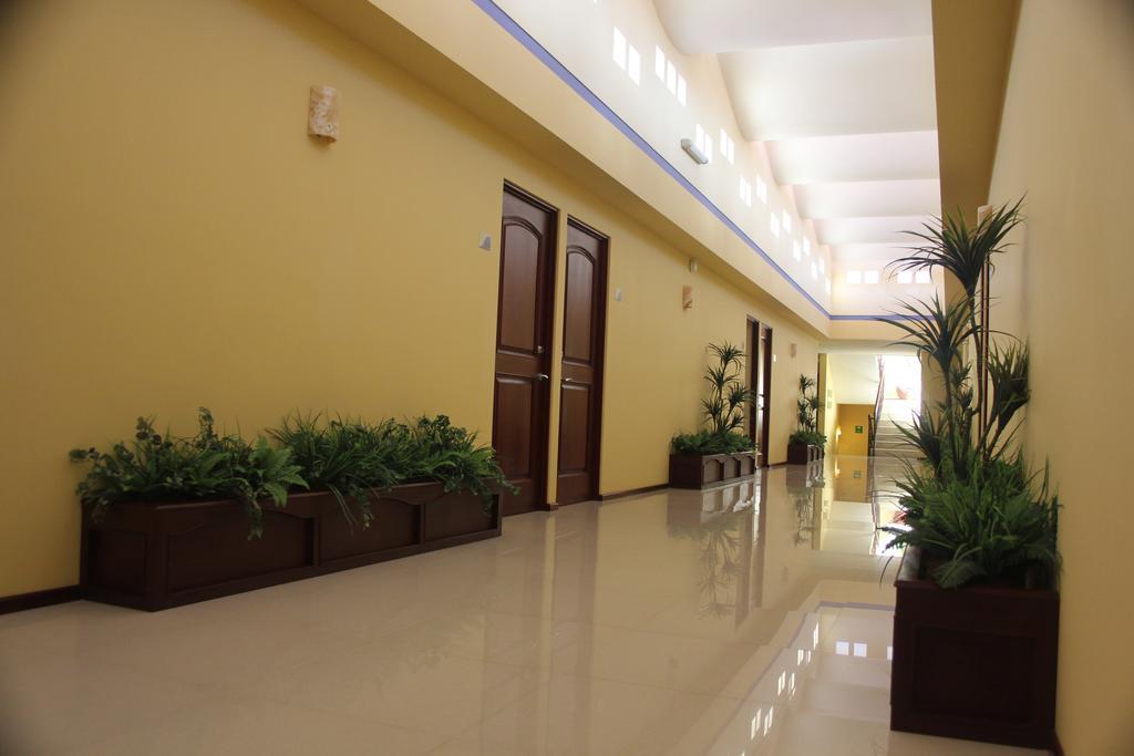 Hotel Cr Теуакан Экстерьер фото