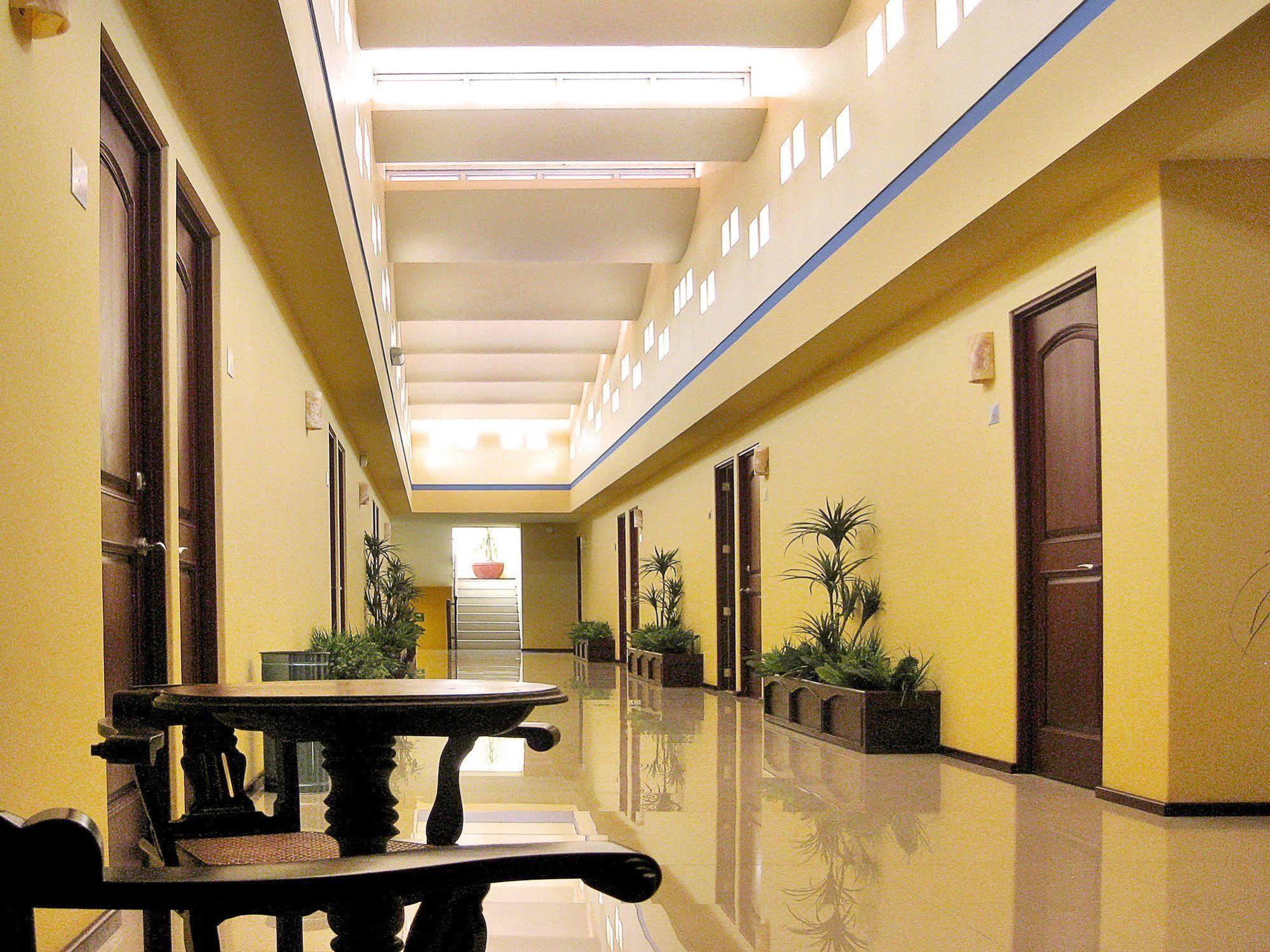 Hotel Cr Теуакан Экстерьер фото